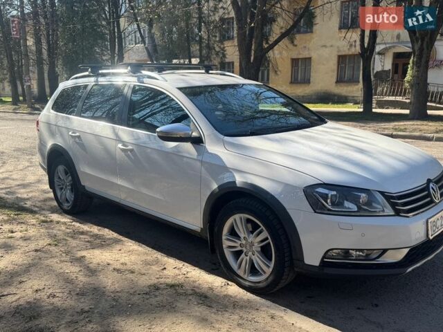 Белый Фольксваген Пассат, объемом двигателя 1.97 л и пробегом 265 тыс. км за 14000 $, фото 1 на Automoto.ua
