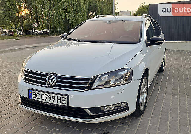 Білий Фольксваген Пассат, об'ємом двигуна 1.97 л та пробігом 305 тис. км за 12500 $, фото 1 на Automoto.ua