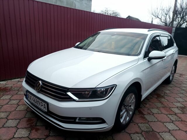 Белый Фольксваген Пассат, объемом двигателя 2 л и пробегом 300 тыс. км за 344 $, фото 1 на Automoto.ua