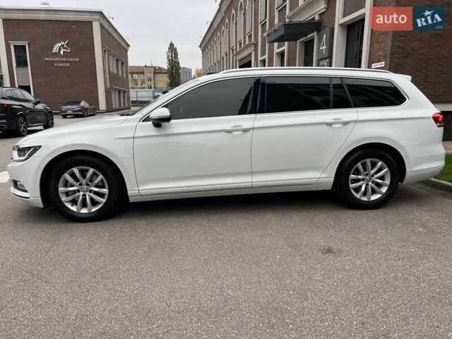 Белый Фольксваген Пассат, объемом двигателя 1.6 л и пробегом 221 тыс. км за 15500 $, фото 1 на Automoto.ua