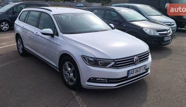 Белый Фольксваген Пассат, объемом двигателя 1.97 л и пробегом 180 тыс. км за 13900 $, фото 1 на Automoto.ua