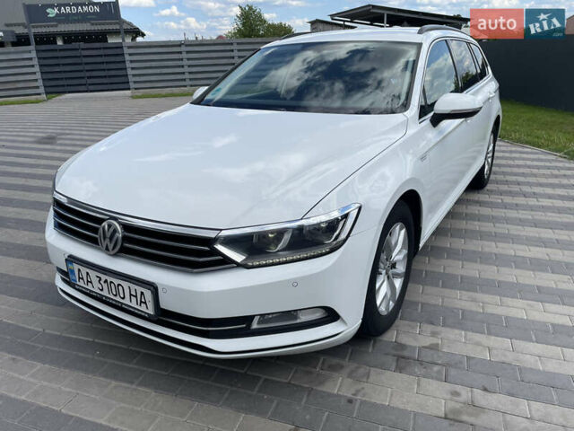 Белый Фольксваген Пассат, объемом двигателя 1.97 л и пробегом 295 тыс. км за 15200 $, фото 1 на Automoto.ua