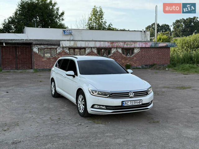 Білий Фольксваген Пассат, об'ємом двигуна 2 л та пробігом 330 тис. км за 11500 $, фото 1 на Automoto.ua