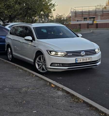 Білий Фольксваген Пассат, об'ємом двигуна 1.97 л та пробігом 280 тис. км за 17500 $, фото 1 на Automoto.ua