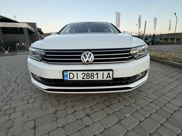 Белый Фольксваген Пассат, объемом двигателя 2 л и пробегом 300 тыс. км за 13500 $, фото 1 на Automoto.ua