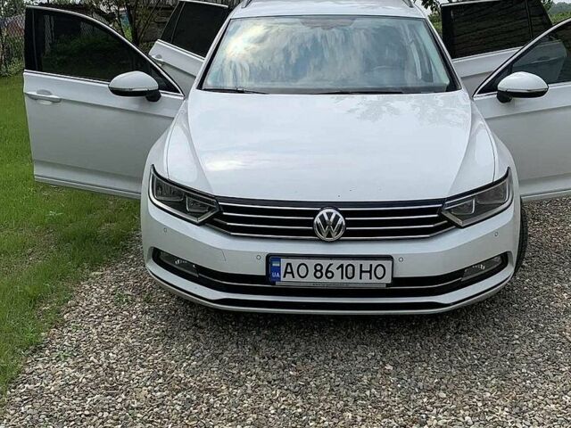 Білий Фольксваген Пассат, об'ємом двигуна 1.6 л та пробігом 217 тис. км за 12500 $, фото 1 на Automoto.ua