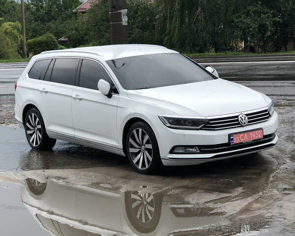 Белый Фольксваген Пассат, объемом двигателя 1.9 л и пробегом 250 тыс. км за 15700 $, фото 1 на Automoto.ua