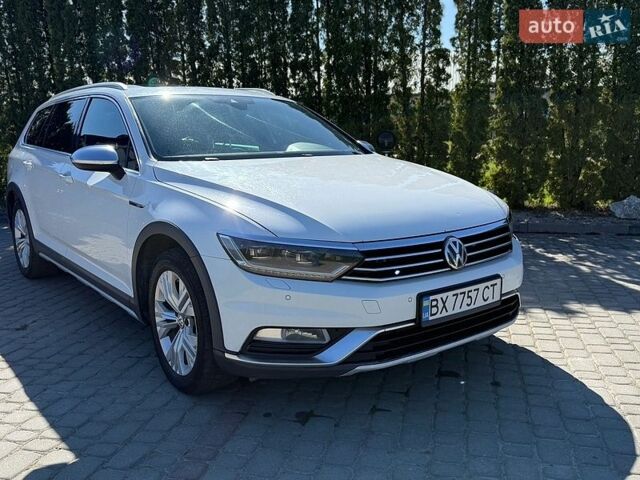 Белый Фольксваген Пассат, объемом двигателя 1.97 л и пробегом 298 тыс. км за 15800 $, фото 1 на Automoto.ua