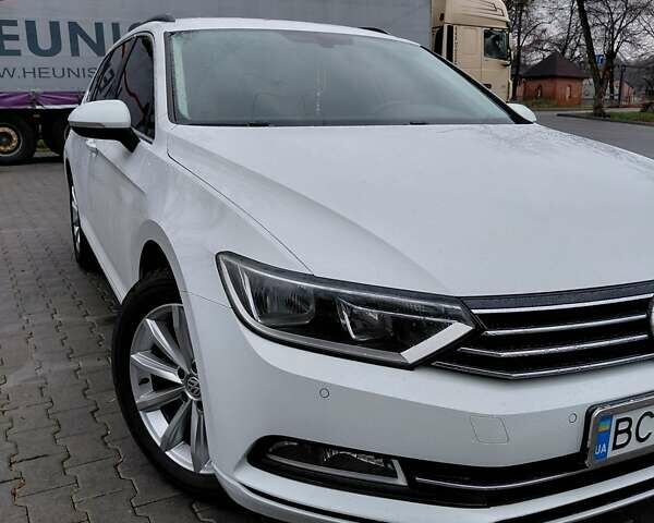 Білий Фольксваген Пассат, об'ємом двигуна 1.97 л та пробігом 274 тис. км за 13000 $, фото 1 на Automoto.ua