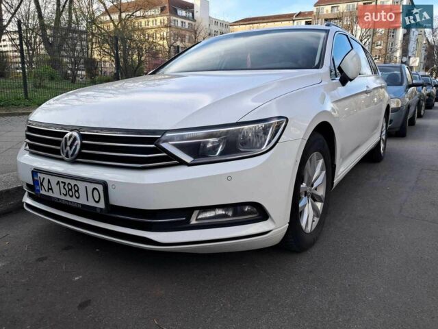 Білий Фольксваген Пассат, об'ємом двигуна 1.6 л та пробігом 247 тис. км за 14549 $, фото 1 на Automoto.ua