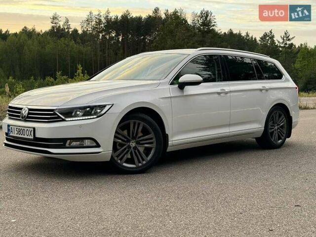 Белый Фольксваген Пассат, объемом двигателя 2 л и пробегом 273 тыс. км за 16300 $, фото 1 на Automoto.ua