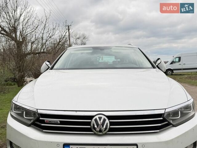 Білий Фольксваген Пассат, об'ємом двигуна 1.97 л та пробігом 359 тис. км за 20000 $, фото 1 на Automoto.ua