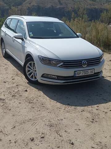 Білий Фольксваген Пассат, об'ємом двигуна 1.6 л та пробігом 192 тис. км за 18200 $, фото 1 на Automoto.ua