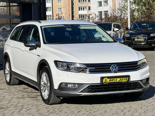 Білий Фольксваген Пассат, об'ємом двигуна 2 л та пробігом 198 тис. км за 20700 $, фото 1 на Automoto.ua