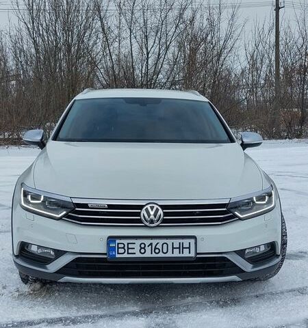 Белый Фольксваген Пассат, объемом двигателя 1.97 л и пробегом 196 тыс. км за 20000 $, фото 1 на Automoto.ua