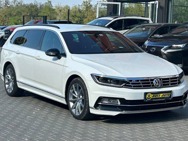 Белый Фольксваген Пассат, объемом двигателя 2 л и пробегом 226 тыс. км за 23500 $, фото 1 на Automoto.ua