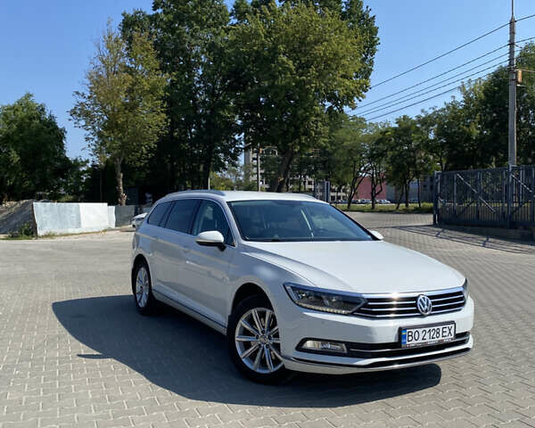 Белый Фольксваген Пассат, объемом двигателя 1.97 л и пробегом 253 тыс. км за 18000 $, фото 1 на Automoto.ua