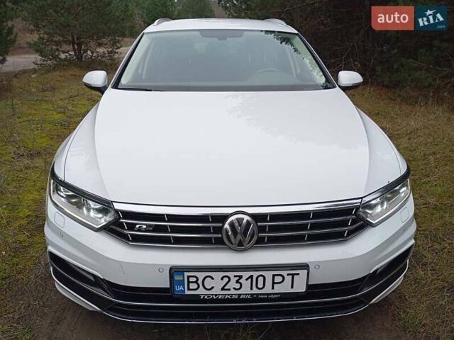 Білий Фольксваген Пассат, об'ємом двигуна 1.97 л та пробігом 195 тис. км за 18500 $, фото 1 на Automoto.ua
