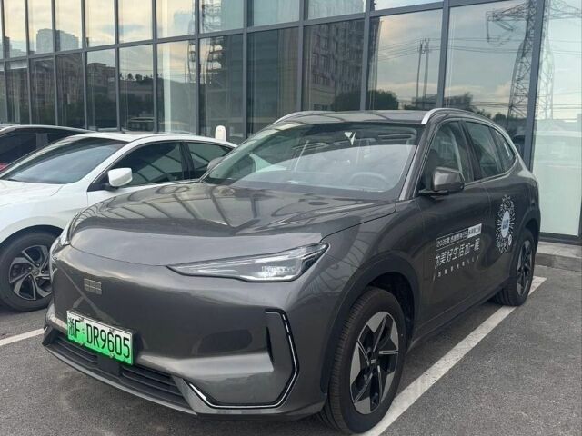 Белый Фольксваген Пассат, объемом двигателя 2 л и пробегом 260 тыс. км за 15500 $, фото 1 на Automoto.ua
