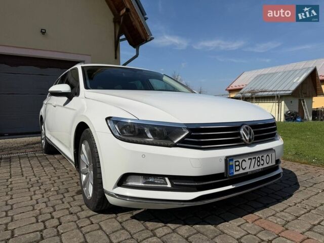 Білий Фольксваген Пассат, об'ємом двигуна 1.97 л та пробігом 196 тис. км за 18500 $, фото 1 на Automoto.ua