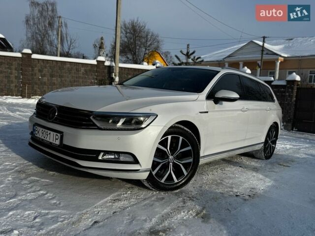 Белый Фольксваген Пассат, объемом двигателя 1.97 л и пробегом 203 тыс. км за 19600 $, фото 1 на Automoto.ua