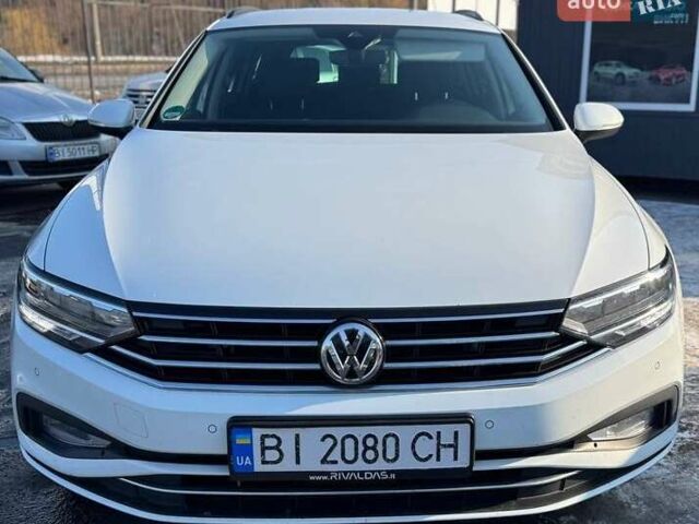 Білий Фольксваген Пассат, об'ємом двигуна 1.97 л та пробігом 201 тис. км за 23000 $, фото 1 на Automoto.ua