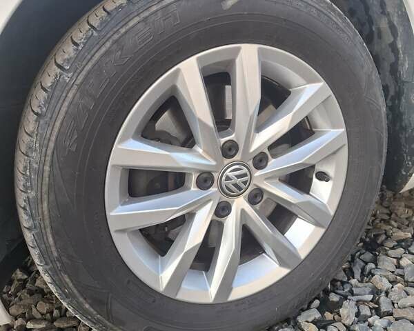 Білий Фольксваген Пассат, об'ємом двигуна 1.97 л та пробігом 199 тис. км за 21500 $, фото 1 на Automoto.ua