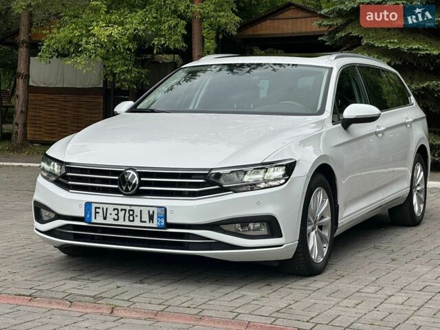 Белый Фольксваген Пассат, объемом двигателя 1.97 л и пробегом 193 тыс. км за 20100 $, фото 1 на Automoto.ua