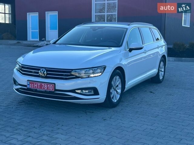 Белый Фольксваген Пассат, объемом двигателя 2 л и пробегом 187 тыс. км за 19800 $, фото 1 на Automoto.ua