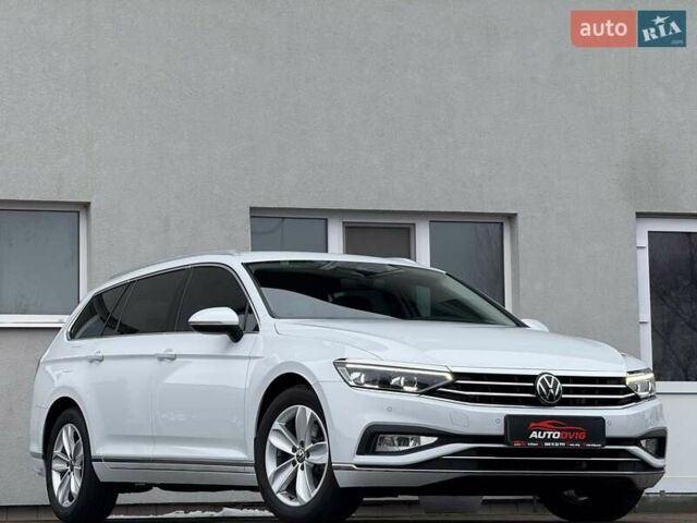 Белый Фольксваген Пассат, объемом двигателя 2 л и пробегом 174 тыс. км за 25999 $, фото 1 на Automoto.ua