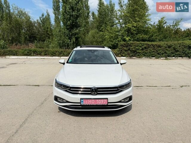 Білий Фольксваген Пассат, об'ємом двигуна 2 л та пробігом 210 тис. км за 24750 $, фото 1 на Automoto.ua