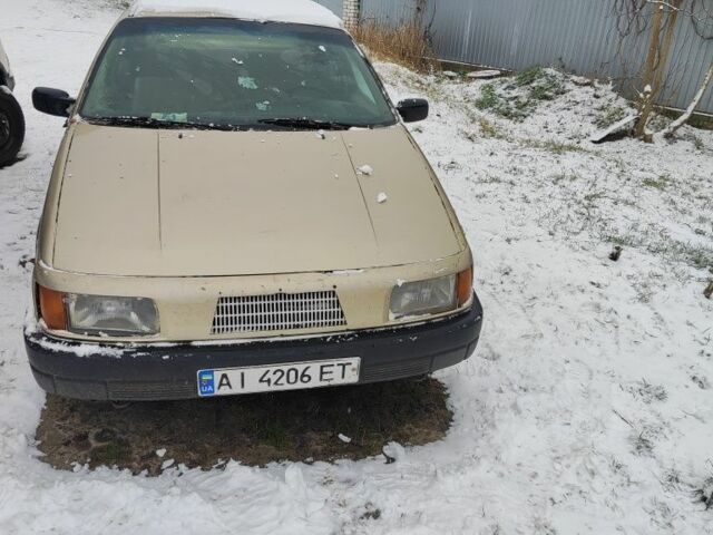 Бежевый Фольксваген Пассат, объемом двигателя 1.6 л и пробегом 267 тыс. км за 600 $, фото 1 на Automoto.ua