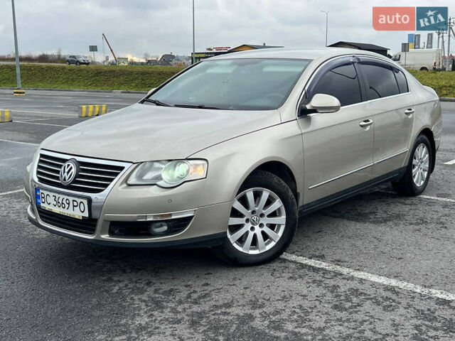 Бежевый Фольксваген Пассат, объемом двигателя 2 л и пробегом 290 тыс. км за 6900 $, фото 1 на Automoto.ua