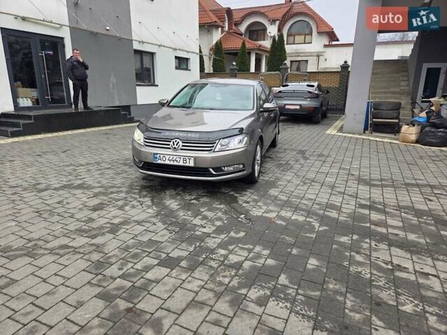 Бежевый Фольксваген Пассат, объемом двигателя 2 л и пробегом 321 тыс. км за 9800 $, фото 1 на Automoto.ua