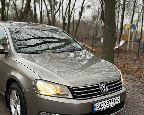 Бежевый Фольксваген Пассат, объемом двигателя 1.97 л и пробегом 214 тыс. км за 9700 $, фото 1 на Automoto.ua