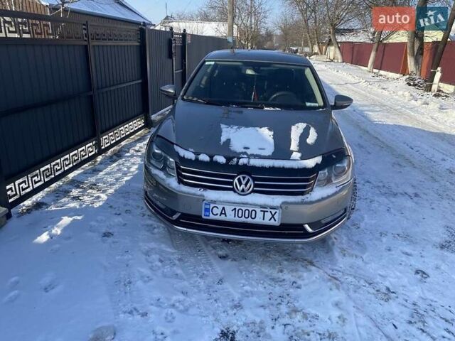 Бежевый Фольксваген Пассат, объемом двигателя 2 л и пробегом 230 тыс. км за 11700 $, фото 1 на Automoto.ua