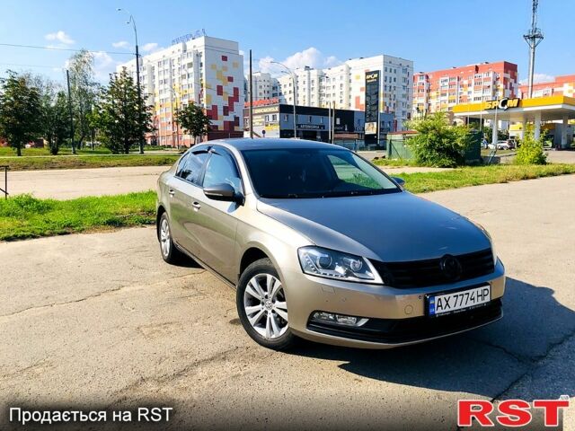 Бежевый Фольксваген Пассат, объемом двигателя 2 л и пробегом 198 тыс. км за 9000 $, фото 1 на Automoto.ua