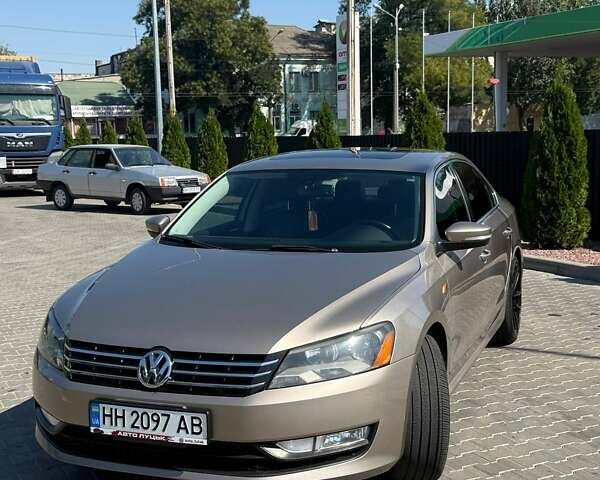 Бежевый Фольксваген Пассат, объемом двигателя 2 л и пробегом 220 тыс. км за 13400 $, фото 1 на Automoto.ua