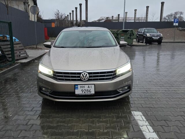 Бежевый Фольксваген Пассат, объемом двигателя 1.8 л и пробегом 160 тыс. км за 16000 $, фото 1 на Automoto.ua