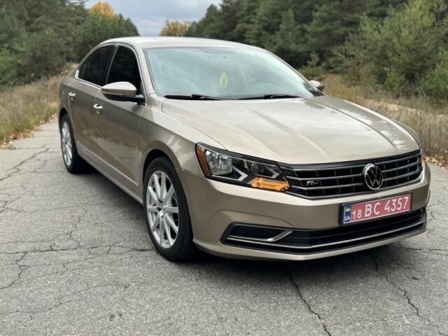 Бежевый Фольксваген Пассат, объемом двигателя 1.8 л и пробегом 172 тыс. км за 11500 $, фото 1 на Automoto.ua