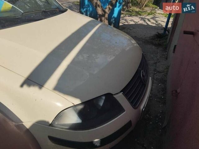 Бежевий Фольксваген Пассат, об'ємом двигуна 1.9 л та пробігом 400 тис. км за 3500 $, фото 1 на Automoto.ua