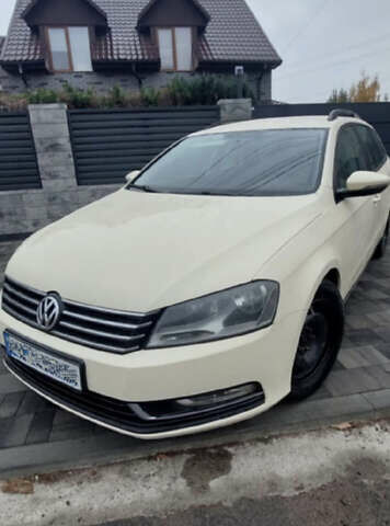 Бежевый Фольксваген Пассат, объемом двигателя 1.6 л и пробегом 390 тыс. км за 7100 $, фото 1 на Automoto.ua