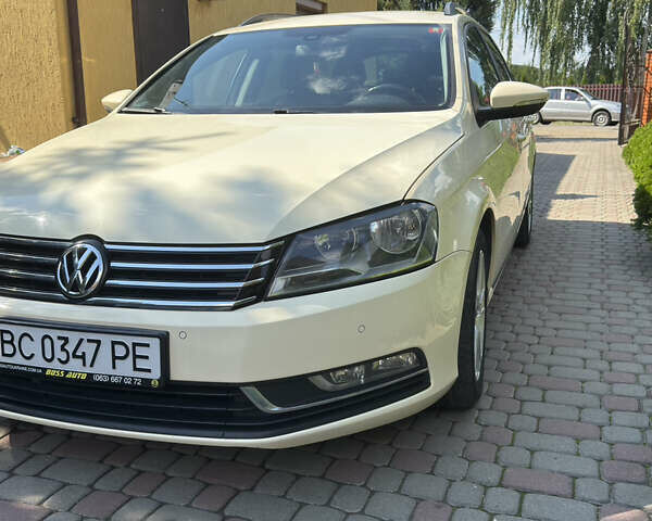 Бежевий Фольксваген Пассат, об'ємом двигуна 2 л та пробігом 284 тис. км за 9800 $, фото 1 на Automoto.ua