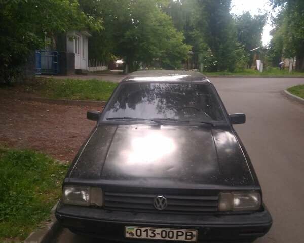 Черный Фольксваген Пассат, объемом двигателя 1.6 л и пробегом 648 тыс. км за 2000 $, фото 1 на Automoto.ua