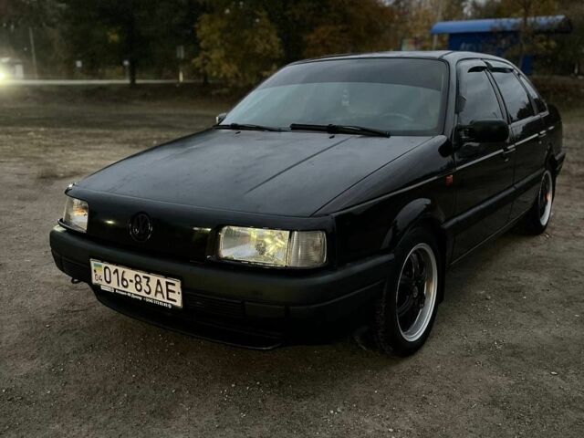 Черный Фольксваген Пассат, объемом двигателя 0 л и пробегом 350 тыс. км за 2500 $, фото 1 на Automoto.ua