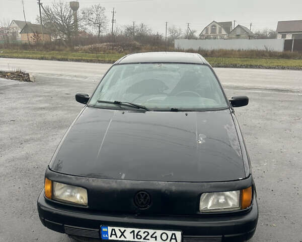 Чорний Фольксваген Пассат, об'ємом двигуна 1.8 л та пробігом 350 тис. км за 1300 $, фото 1 на Automoto.ua