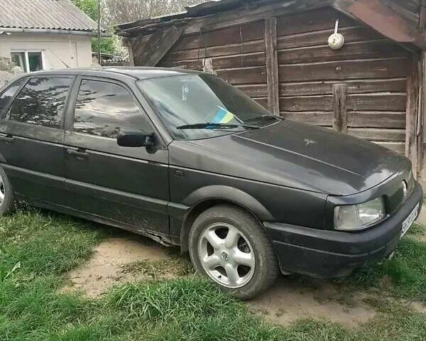 Чорний Фольксваген Пассат, об'ємом двигуна 1.8 л та пробігом 379 тис. км за 1500 $, фото 1 на Automoto.ua