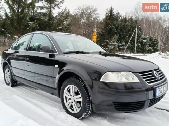 Черный Фольксваген Пассат, объемом двигателя 1.9 л и пробегом 265 тыс. км за 1750 $, фото 1 на Automoto.ua