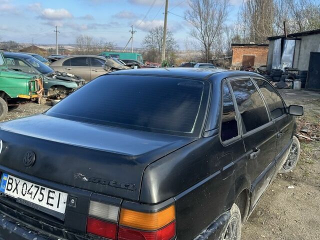 Черный Фольксваген Пассат, объемом двигателя 0 л и пробегом 250 тыс. км за 1100 $, фото 1 на Automoto.ua