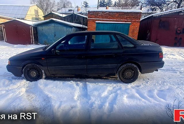 Черный Фольксваген Пассат, объемом двигателя 1.9 л и пробегом 500 тыс. км за 1200 $, фото 1 на Automoto.ua